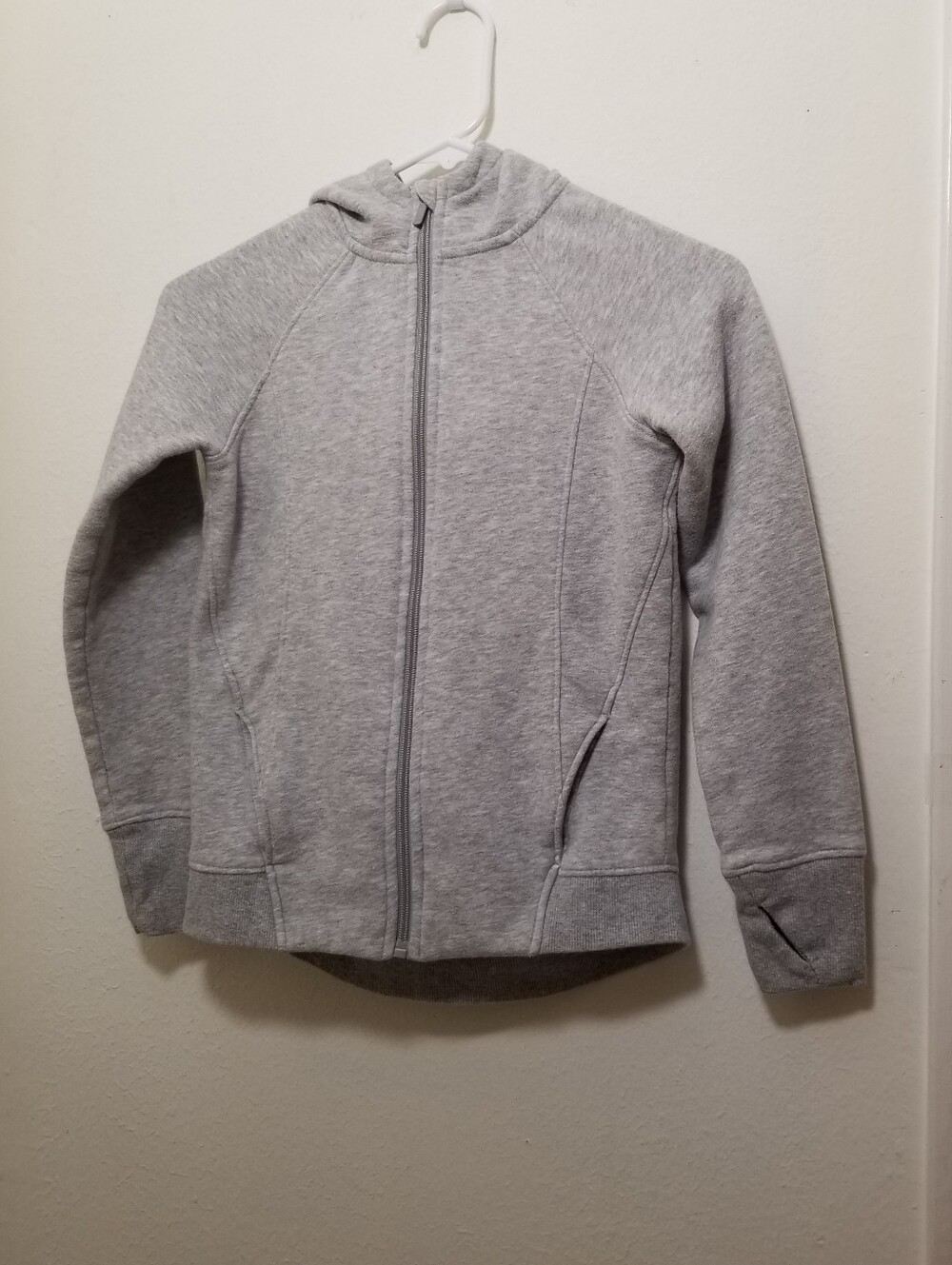 all in motion Girl's Medium Heather Gray Zip-Up Hoodie With Front Pockets
